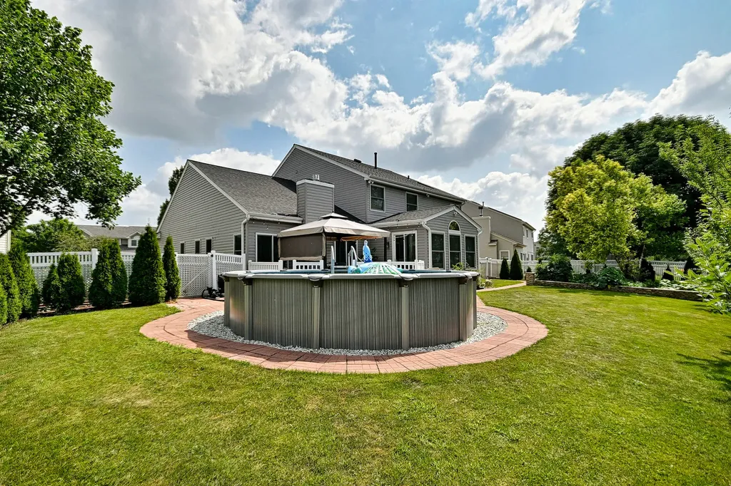 1452 Sage Drive Bolingbrook IL 60490