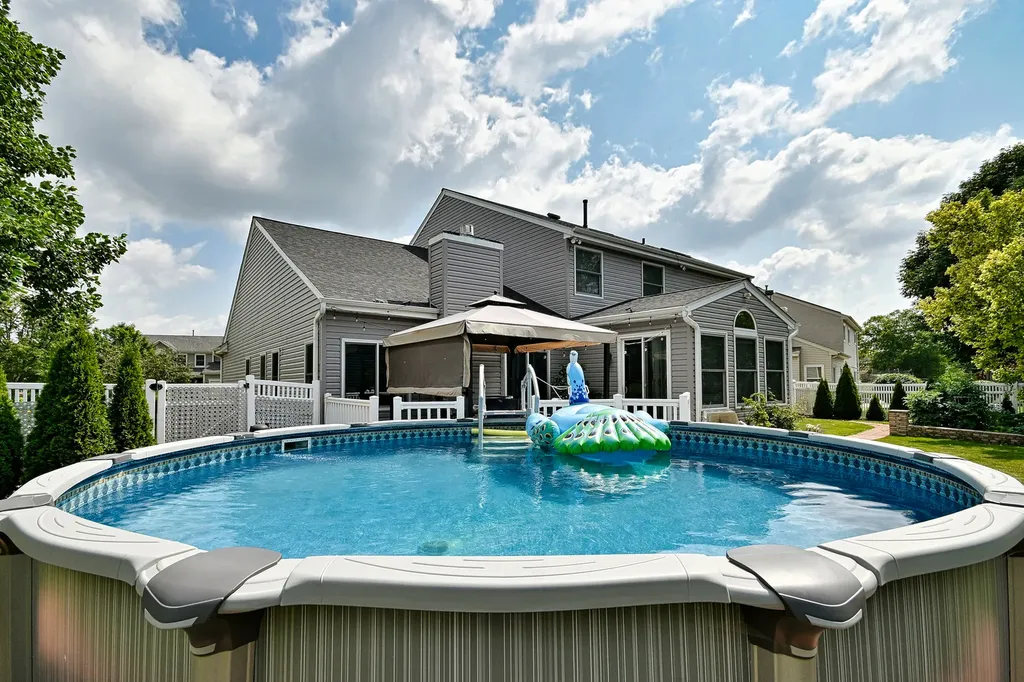 1452 Sage Drive Bolingbrook IL 60490