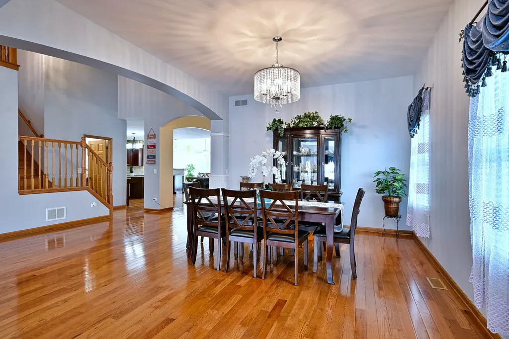 1452 Sage Drive Bolingbrook IL 60490
