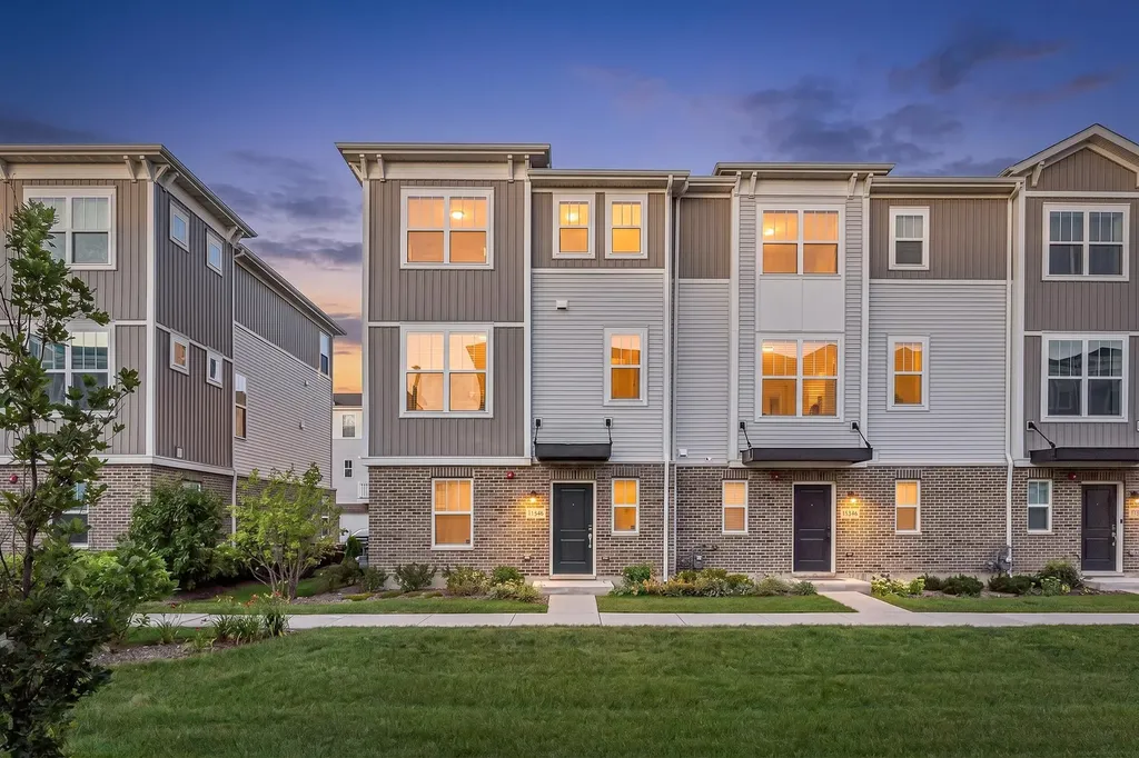 1546 Slade Way Des Plaines IL 60018