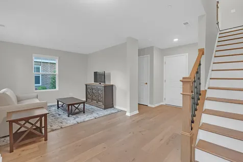 1546 Slade Way Des Plaines IL 60018