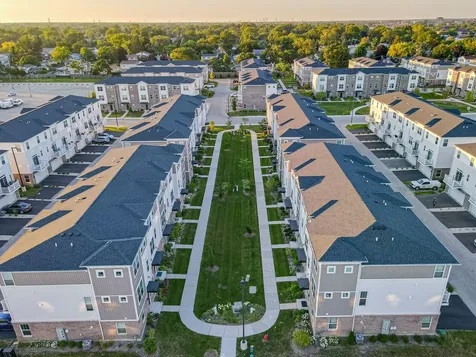 1546 Slade Way Des Plaines IL 60018