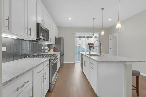 1546 Slade Way Des Plaines IL 60018