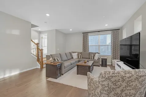 1546 Slade Way Des Plaines IL 60018