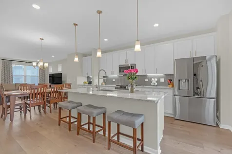 1546 Slade Way Des Plaines IL 60018