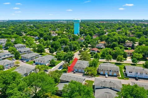 127 Fairlane Court Bloomingdale IL 60108
