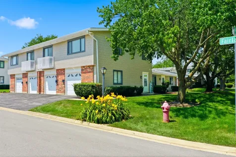 127 Fairlane Court Bloomingdale IL 60108
