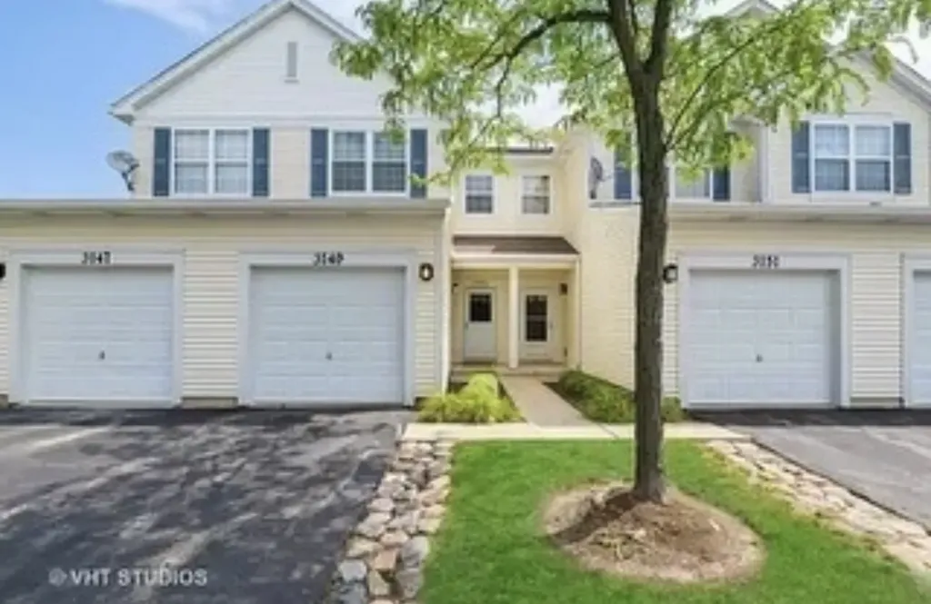 3149 Falling Waters Lane Lindenhurst IL 60046