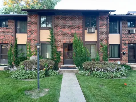 1S255 Dillon Lane Villa Park IL 60181