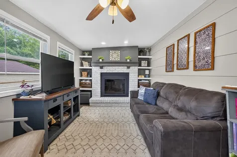 5201 East Wayne Avenue Rochelle IL 61068
