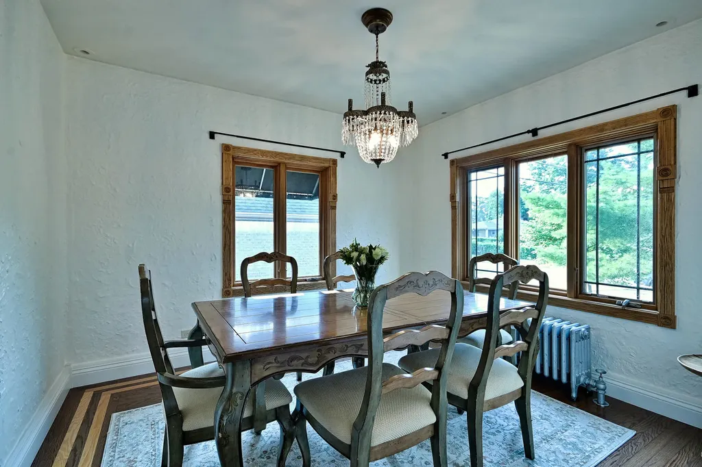 129 East Washington Street Villa Park IL 60181