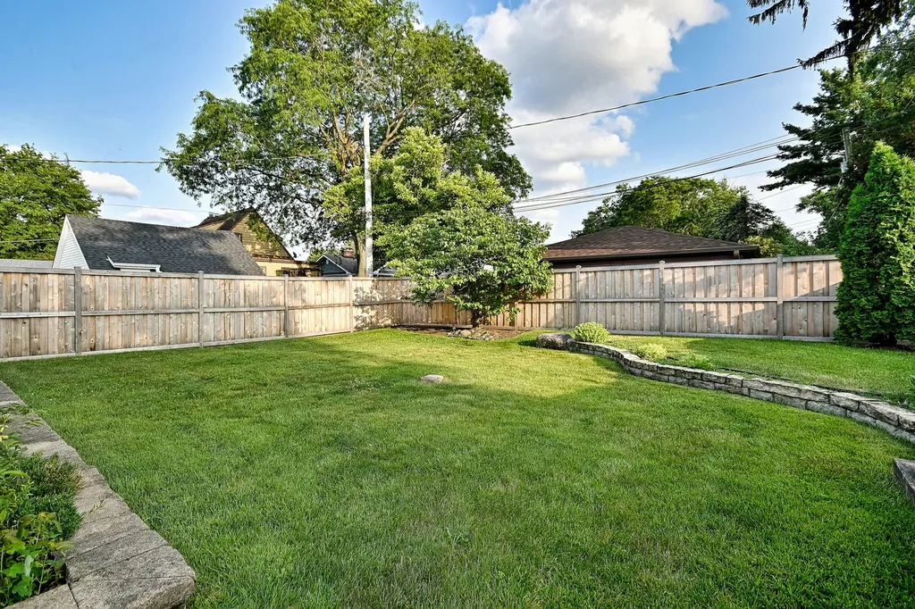 129 East Washington Street Villa Park IL 60181