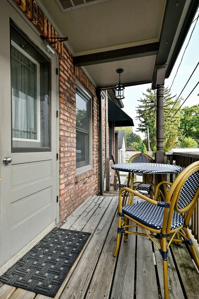 129 East Washington Street Villa Park IL 60181