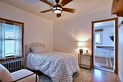 129 East Washington Street Villa Park IL 60181