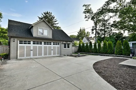 129 East Washington Street Villa Park IL 60181