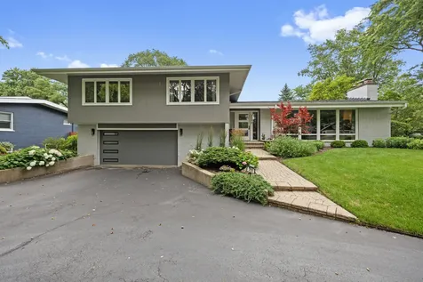 711 Elder Court Glencoe IL 60022