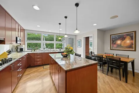 711 Elder Court Glencoe IL 60022