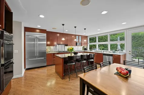 711 Elder Court Glencoe IL 60022