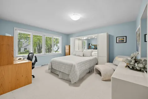 711 Elder Court Glencoe IL 60022