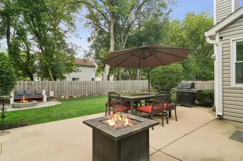 300 Hampton Street Cary IL 60013