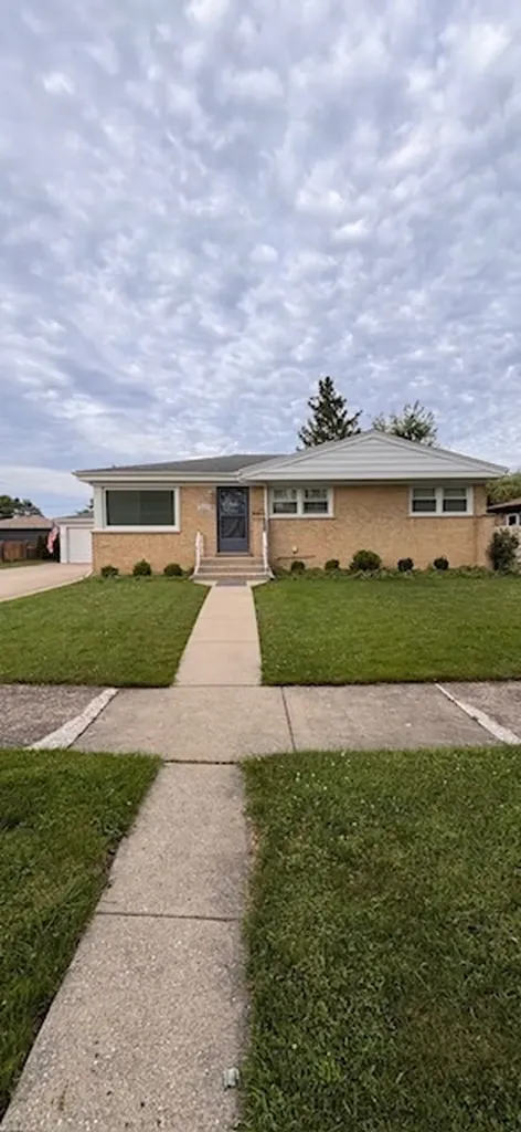9317 Olcott Avenue Morton Grove IL 60053