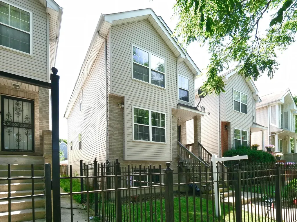 1511 South Karlov Avenue Chicago IL 60623