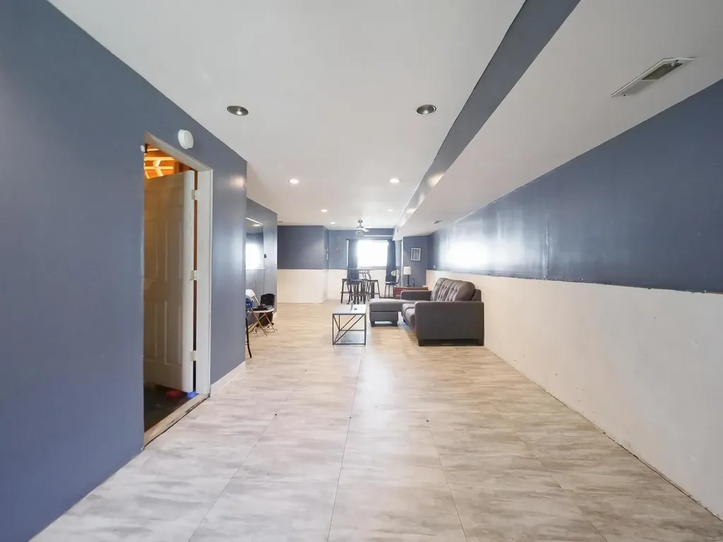 1511 South Karlov Avenue Chicago IL 60623