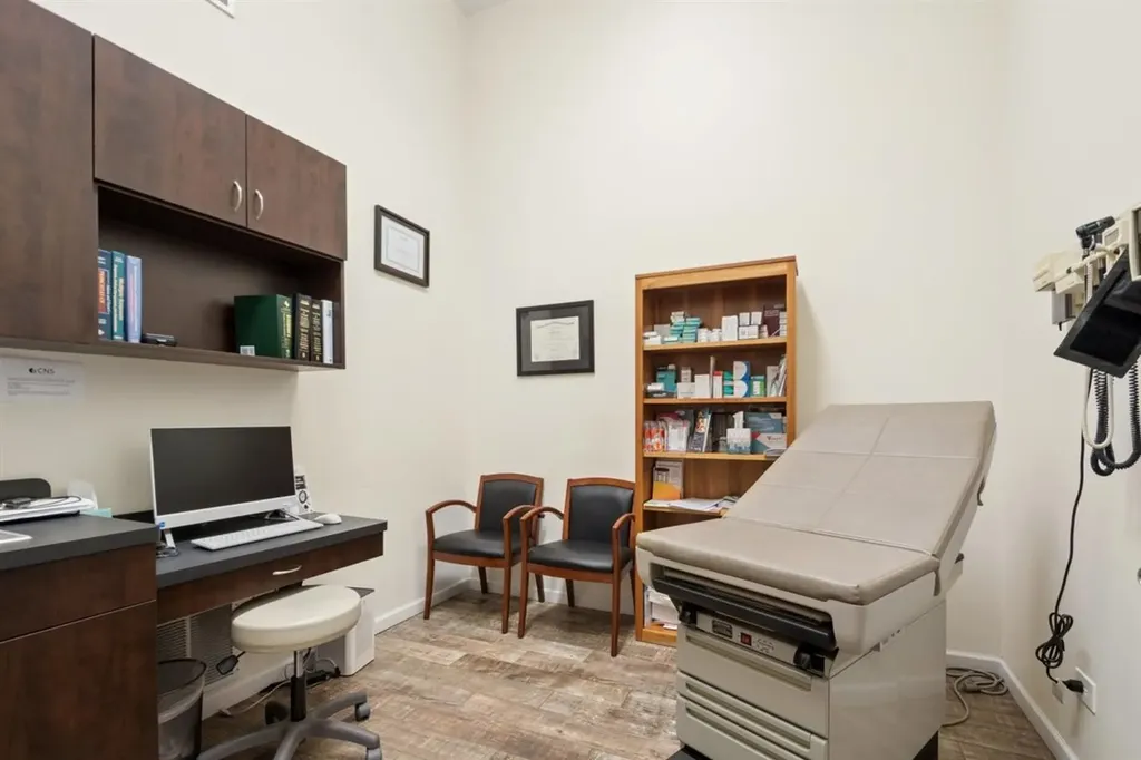 2219-23 West Belmont Avenue Chicago IL 60618