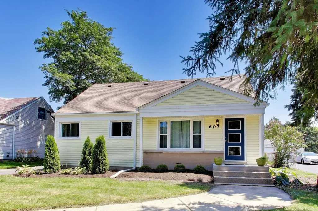 607 North Edgewood Avenue Lombard IL 60148
