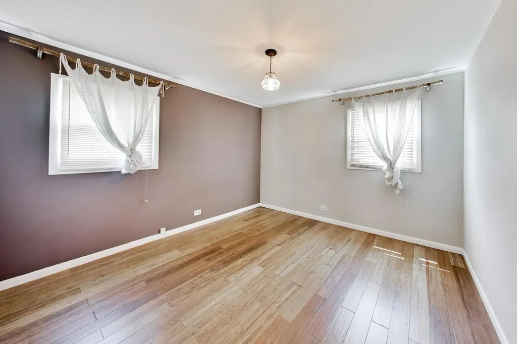 607 North Edgewood Avenue Lombard IL 60148