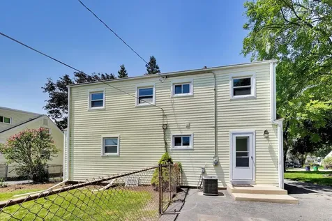 607 North Edgewood Avenue Lombard IL 60148