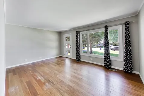 607 North Edgewood Avenue Lombard IL 60148