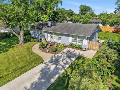 403 Hazelwood Lane Glenview IL 60025