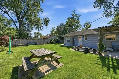 403 Hazelwood Lane Glenview IL 60025