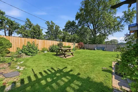 403 Hazelwood Lane Glenview IL 60025