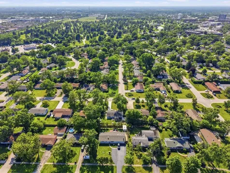 403 Hazelwood Lane Glenview IL 60025