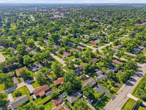 403 Hazelwood Lane Glenview IL 60025
