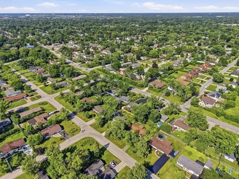403 Hazelwood Lane Glenview IL 60025
