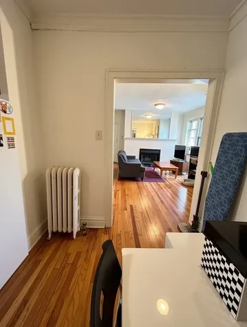 639 West Roscoe Street Chicago IL 60657