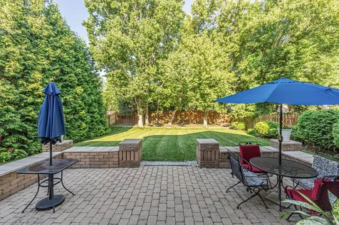 585 Marseilles Circle Buffalo Grove IL 60089