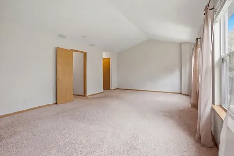 3332 Renard Lane St. Charles IL 60175