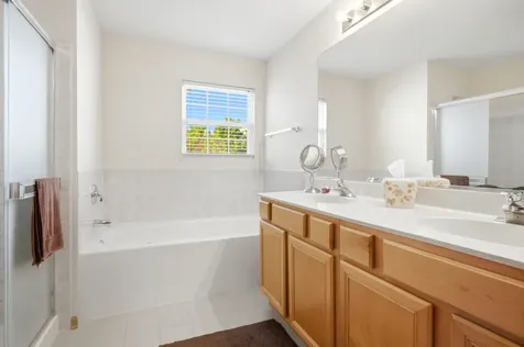 3332 Renard Lane St. Charles IL 60175