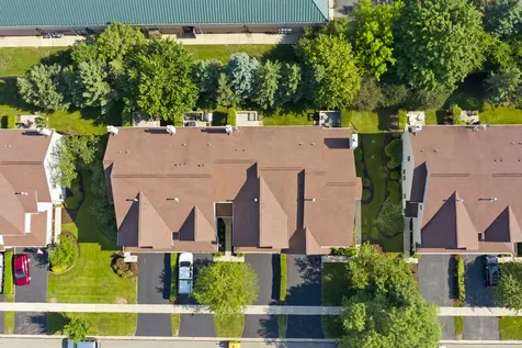 3332 Renard Lane St. Charles IL 60175