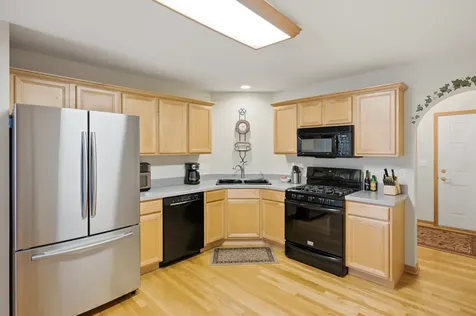 3332 Renard Lane St. Charles IL 60175