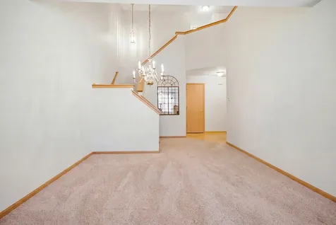3332 Renard Lane St. Charles IL 60175