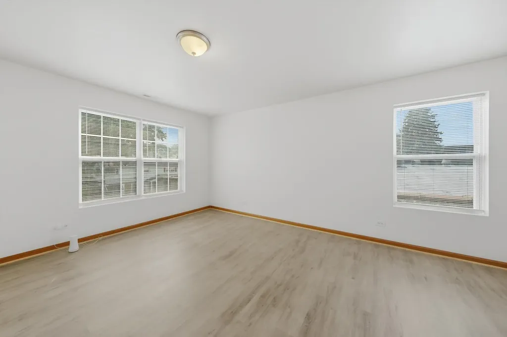7918 South Greenwood Avenue Chicago IL 60619
