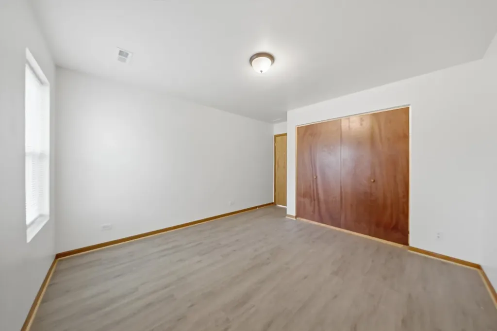 7918 South Greenwood Avenue Chicago IL 60619