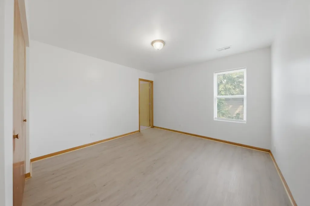7918 South Greenwood Avenue Chicago IL 60619