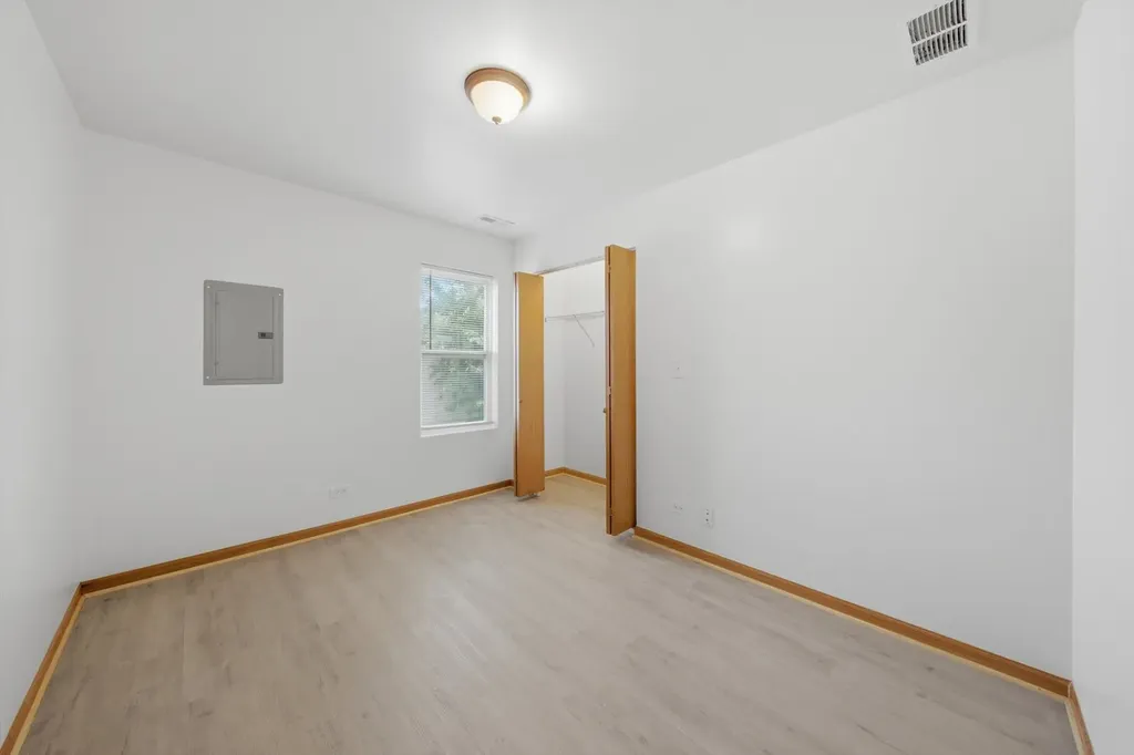 7918 South Greenwood Avenue Chicago IL 60619