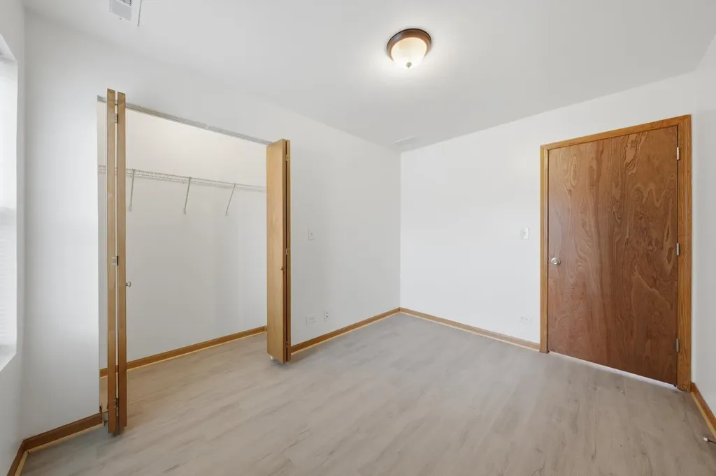 7918 South Greenwood Avenue Chicago IL 60619